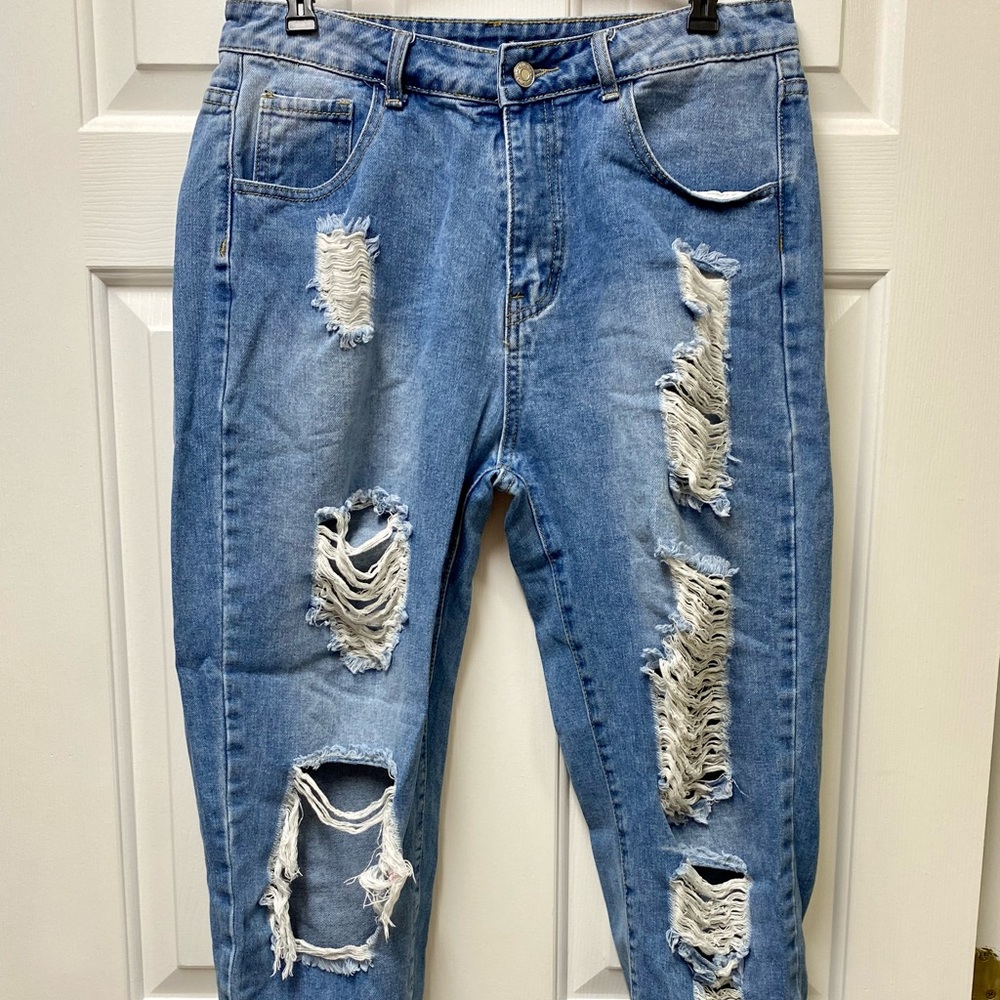 SHEIN Distressed Jeans